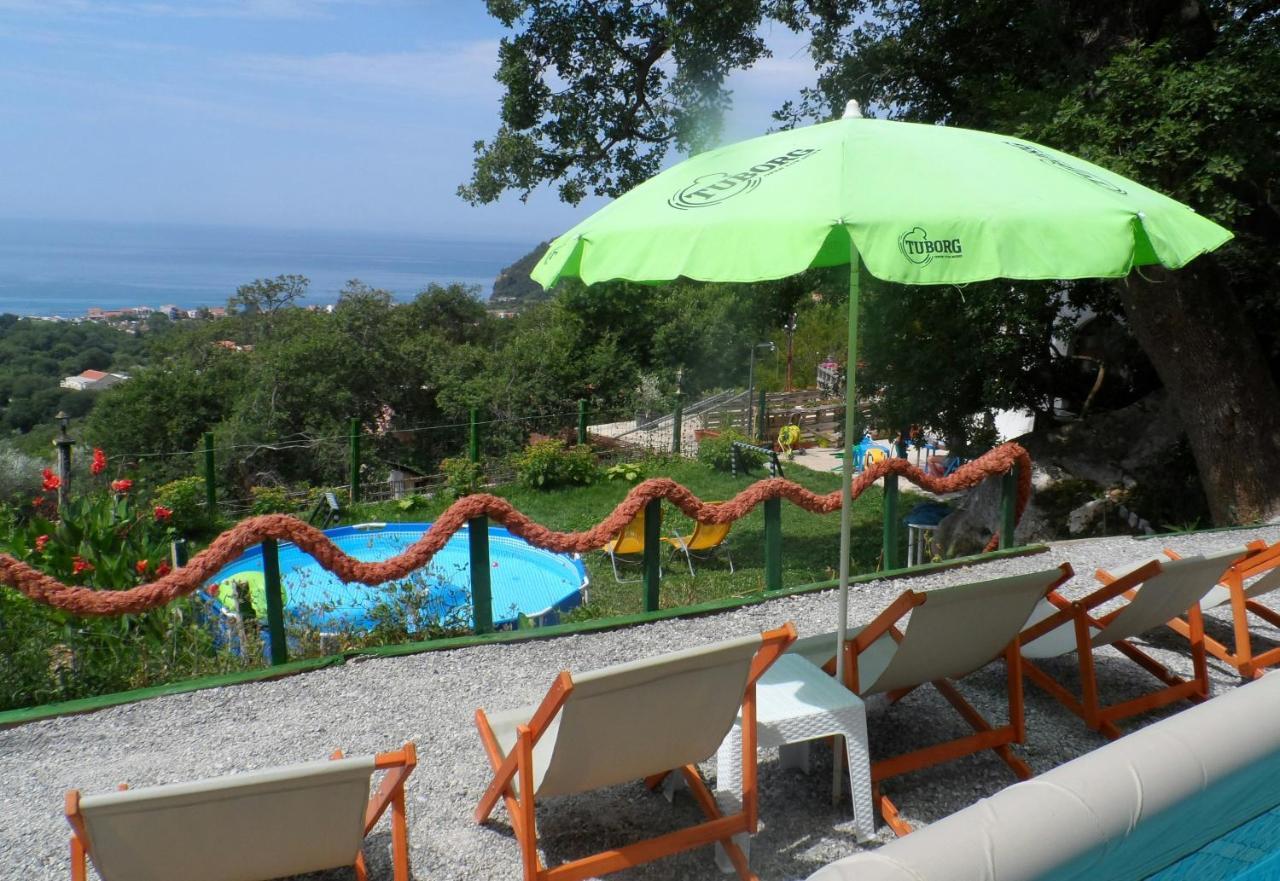 Pataki Guesthouse Petrovac Exterior photo