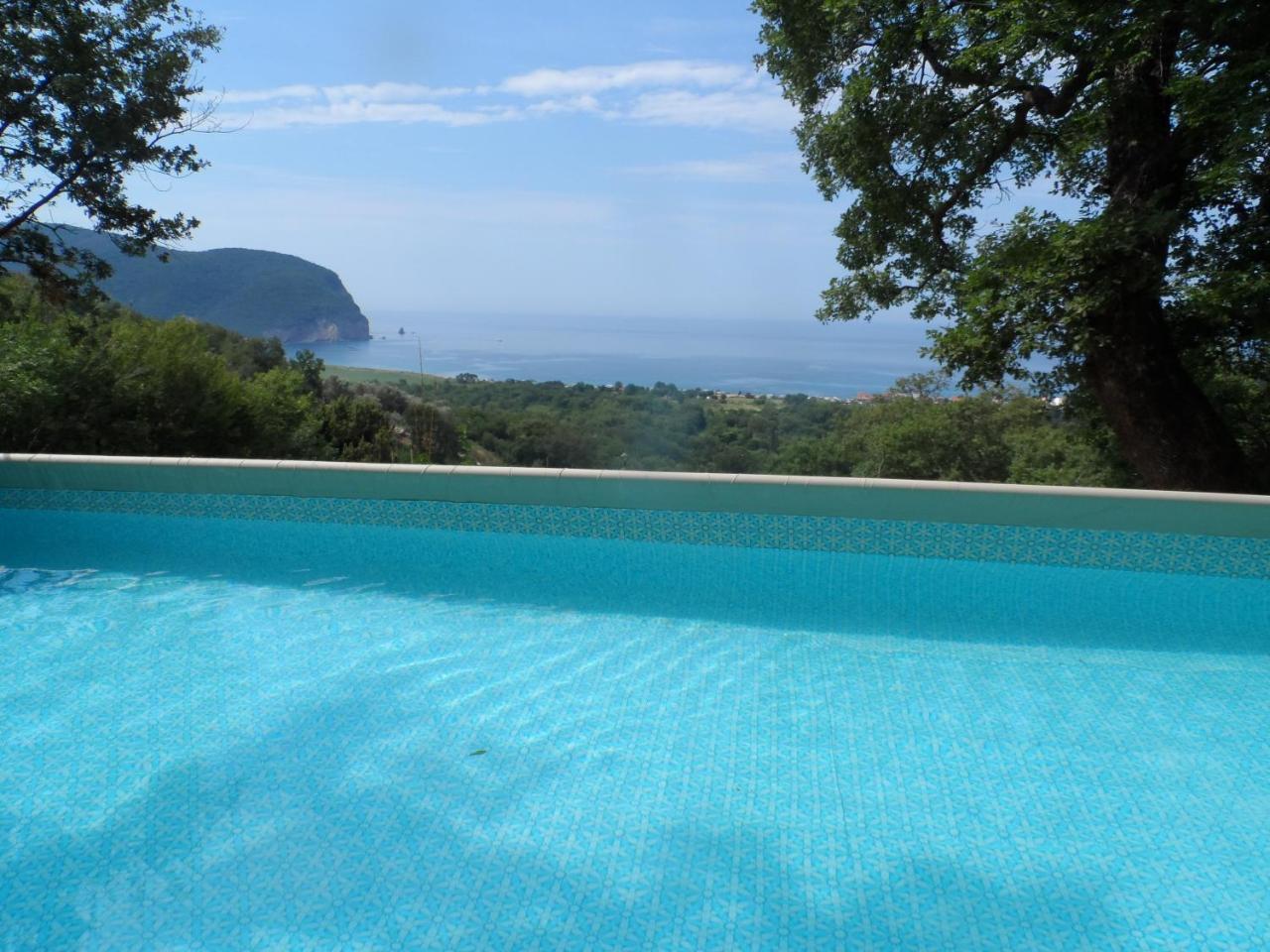Pataki Guesthouse Petrovac Exterior photo