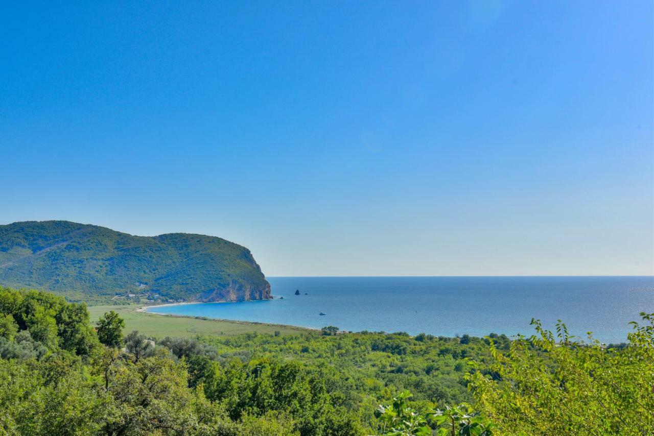 Pataki Guesthouse Petrovac Exterior photo