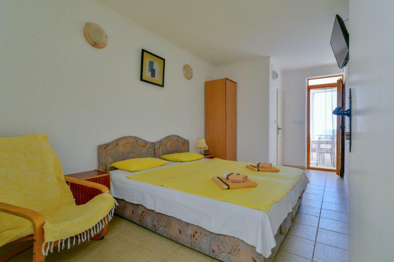 Pataki Guesthouse Petrovac Exterior photo