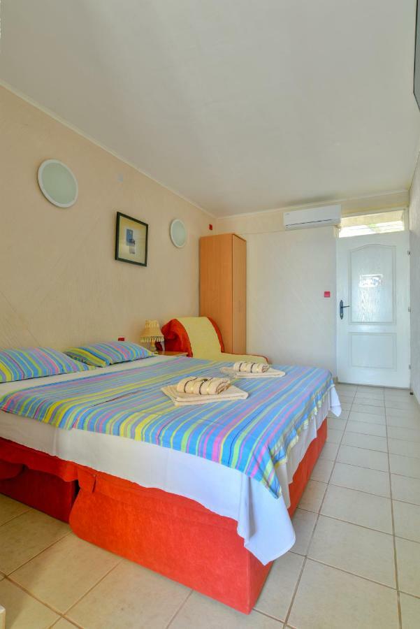 Pataki Guesthouse Petrovac Exterior photo