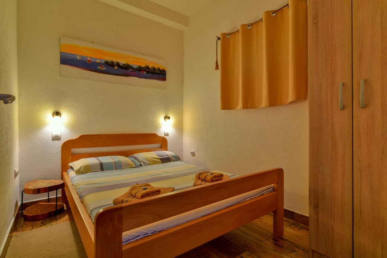 Pataki Guesthouse Petrovac Room photo